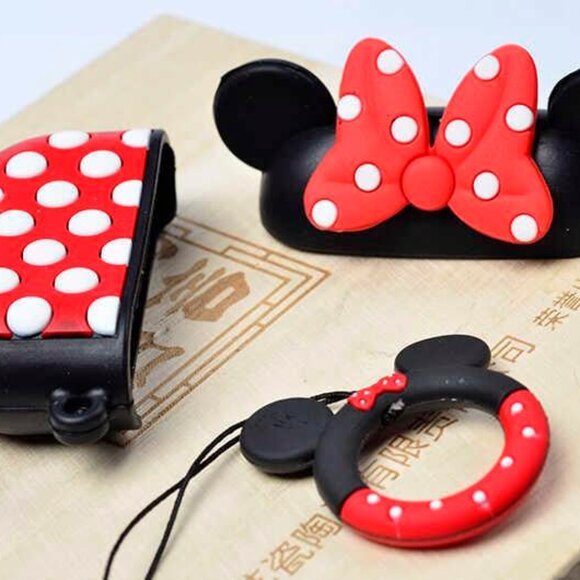 Disney Minnie Mouse AirPods Pro Case –Fits 1st/2nd Gen, Silicone Cover + Keyring - Picture 2 of 7